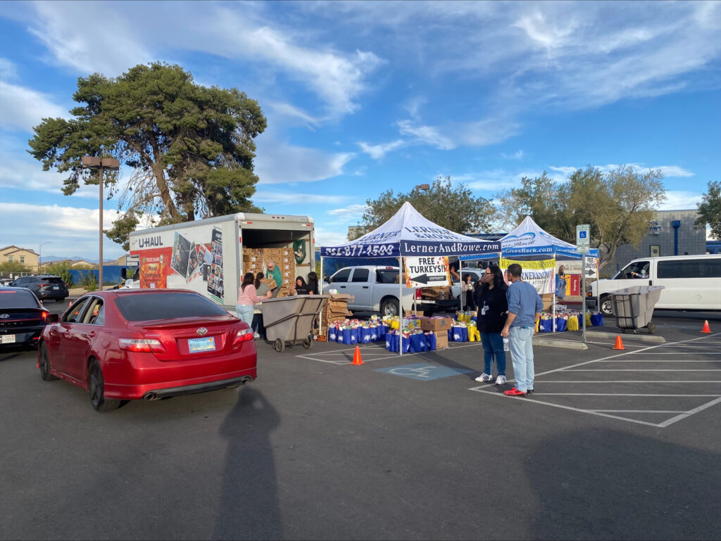 LV Thanksgiving giveaway drive thru